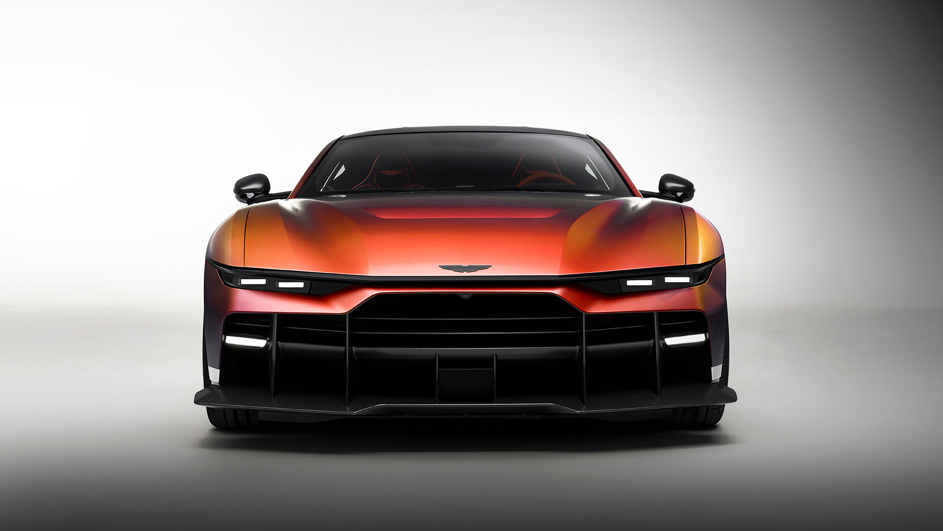 SMALL_Aston Martin Valen_02